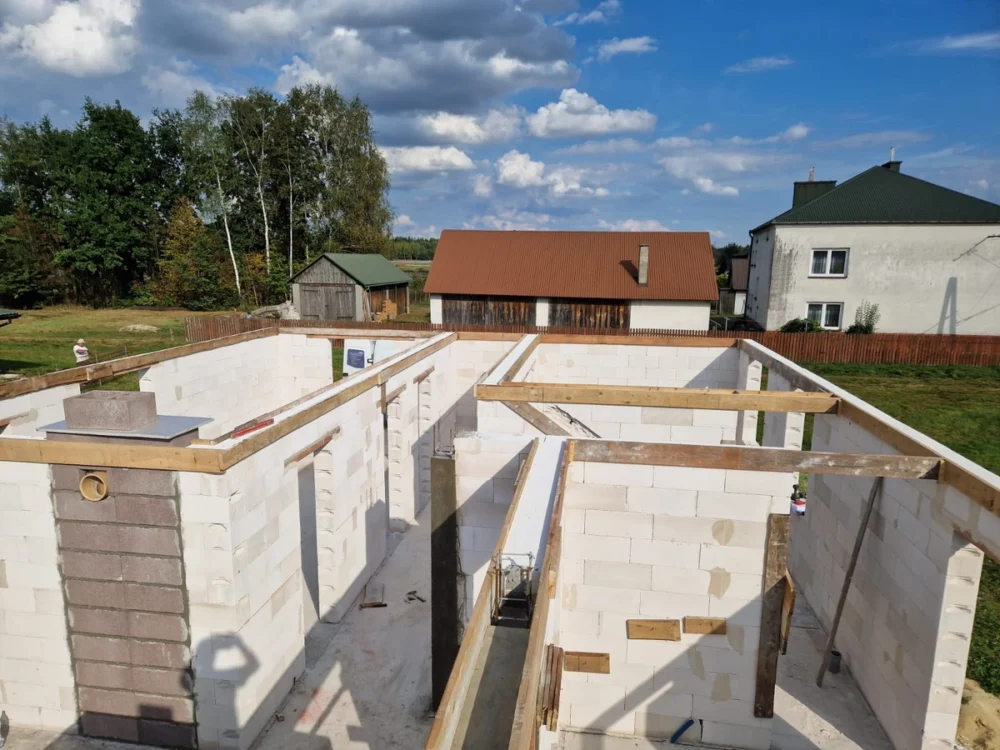 Budowa domu w Czarnej Sędziszowskiej (10)